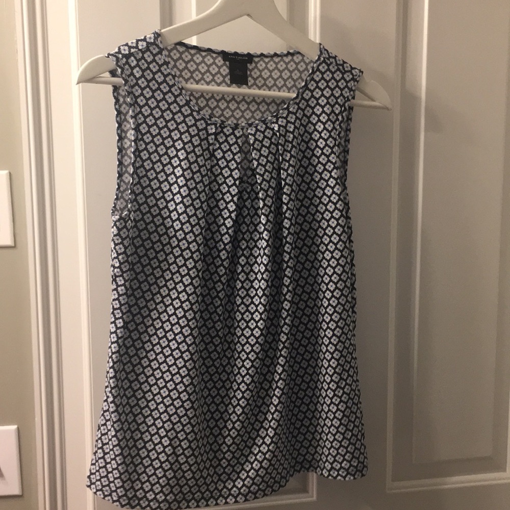 Ann Taylor blue print blouse‎